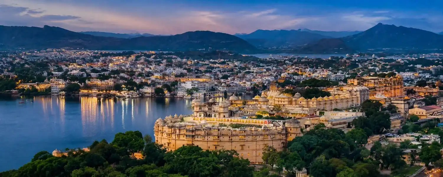 CITY PALACE UDAIPUR RAJSTHAN
